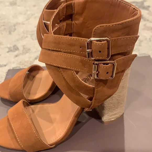 Leila Stone suede sandals size 7.5 - Picture 5 of 6